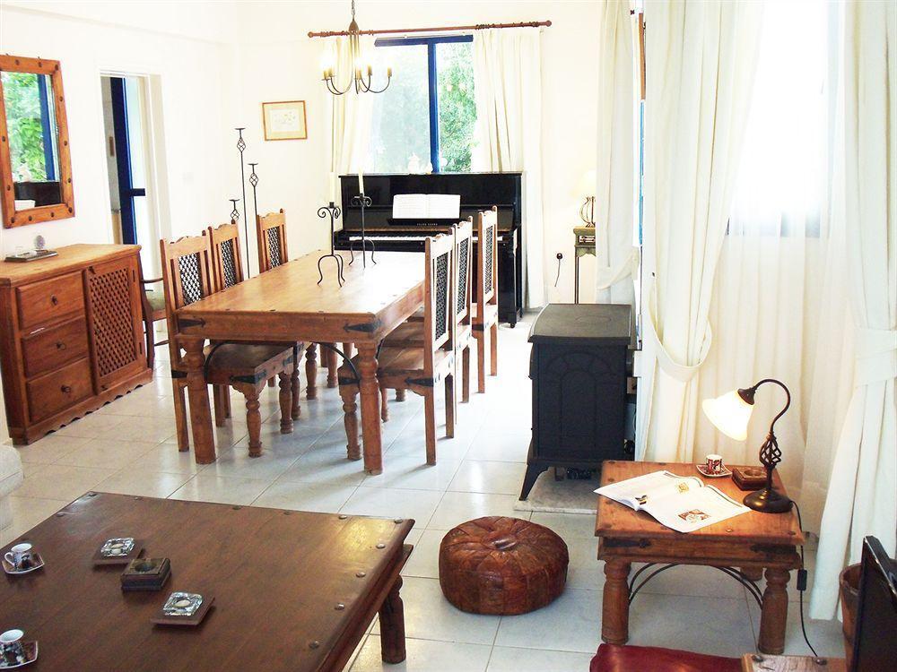 Kavalla Forest Villas Paphos Exterior foto