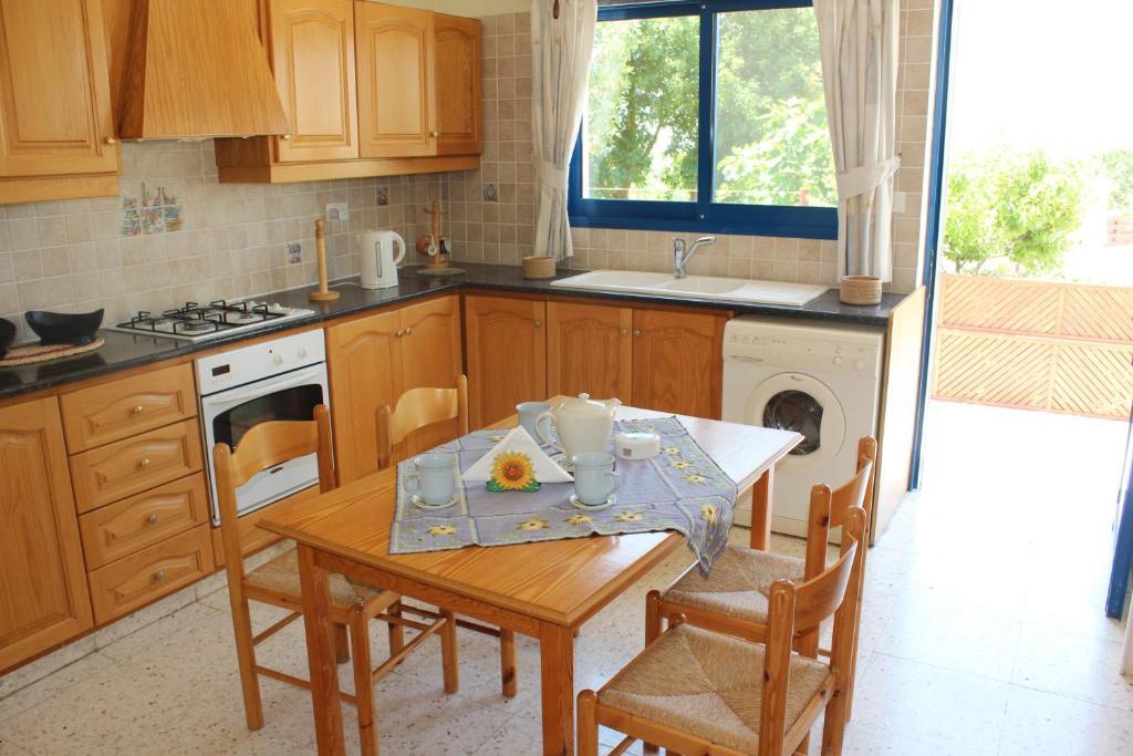 Kavalla Forest Villas Paphos Cameră foto